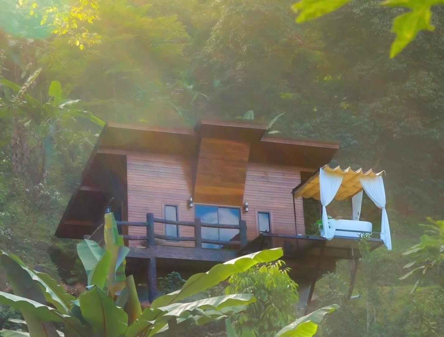 Rai Phusaitran ไร่ภูสายธาร Mae Taeng Exterior photo